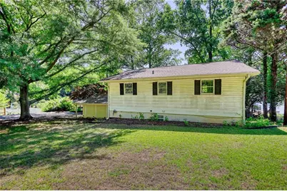 2286 NE E Lake Drive NE, Conyers, GA 30012 - Photo 15