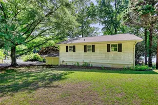 2286 NE E Lake Dr NE, Conyers, GA 30012 - Photo 15