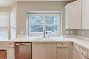 6380 Grand Magnolia Dr, Buford, GA 30518 - Photo 21