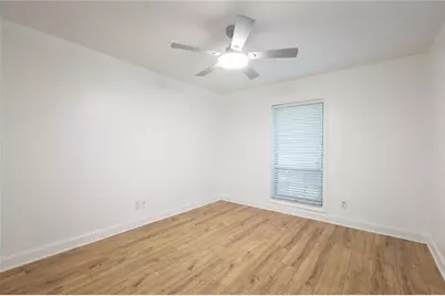 6851 Roswell Road #I11, Atlanta, GA 30328 - Photo 13