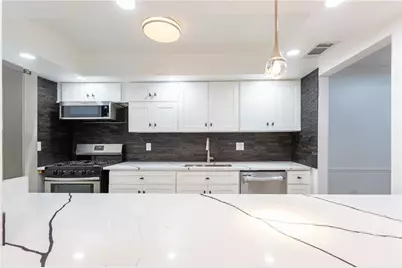 6851 Roswell Road #I11, Atlanta, GA 30328 - Photo 7