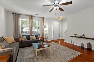 305 Penfield Cir, Sugar Hill, GA 30518 - Photo 7