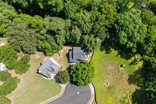 305 Penfield Cir, Sugar Hill, GA 30518 - Photo 45