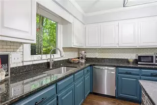 4314 Edgewater Dr NW, Kennesaw, GA 30144 - Photo 11