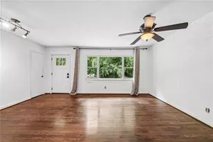 1277 Dunwoody Ln NE, Brookhaven, GA 30319 - Photo 3