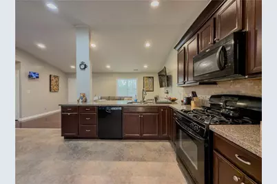 580 Pineland Circle SW, Mableton, GA 30126 - Photo 3