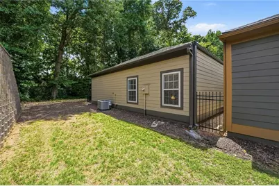 300 Burkwood Lane, Acworth, GA 30102 - Photo 37