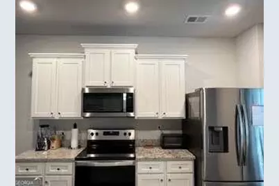 4353 Smithgall Court, Union City, GA 30291 - Photo 5