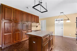 515 Kenbrook Dr, Atlanta, GA 30327 - Photo 5