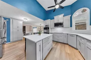 210 Hanarry Dr, Lawrenceville, GA 30046 - Photo 15