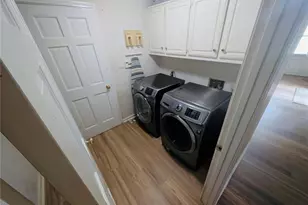 210 Hanarry Dr, Lawrenceville, GA 30046 - Photo 25