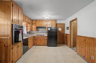 4455 Hillpine Rd, Forest Park, GA 30297 - Photo 17