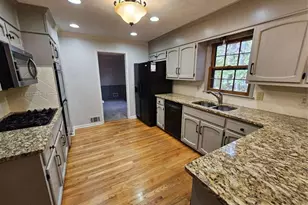 5525 Wedgewood Ct, Lilburn, GA 30047 - Photo 7