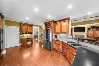 7630 Stratton Point, Suwanee, GA 30024 - Photo 23