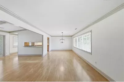537 Kelly Drive, Marietta, GA 30066 - Photo 5