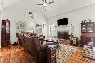 123 W Castle View Dr, Braselton, GA 30517 - Photo 7