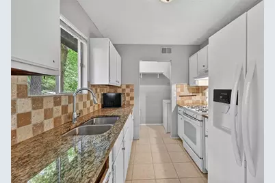 634 Inland Way NW, Lilburn, GA 30047 - Photo 5