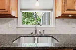 2590 Bentbrook Ct, Dunwoody, GA 30360 - Photo 17