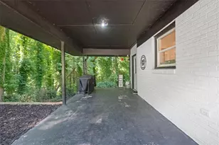 124 River Bend Cir, Gainesville, GA 30501 - Photo 5