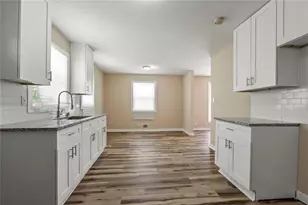6044 Hillandale Dr SW, Atlanta, GA 30349 - Photo 9