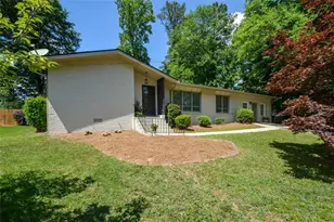 2801 SE Sagamore Hill Dr SE, Marietta, GA 30067 - Photo 5