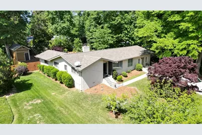 2801 SE Sagamore Hill Drive SE, Marietta, GA 30067 - Photo 1