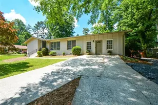 2801 SE Sagamore Hill Dr SE, Marietta, GA 30067 - Photo 1