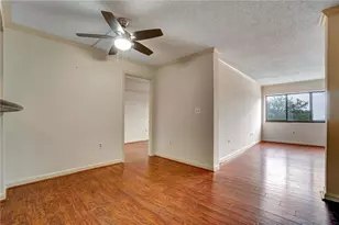 795 Hammond Dr, Atlanta, GA 30328 - Photo 9