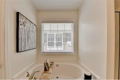 1870 Hickory Station Circle, Snellville, GA 30078 - Photo 17