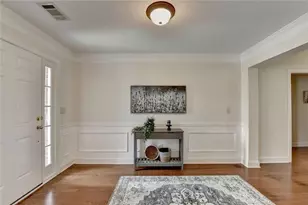 1870 Hickory Station Cir, Snellville, GA 30078 - Photo 3