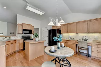 1870 Hickory Station Circle, Snellville, GA 30078 - Photo 13