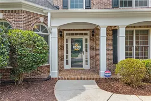1747 Rose Hedge Way NW, Kennesaw, GA 30152 - Photo 3