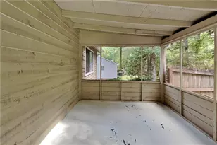 4741 Nutmeg Way SW, Lilburn, GA 30047 - Photo 17