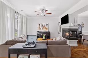 7715 Pierpoint Ln, Alpharetta, GA 30005 - Photo 3