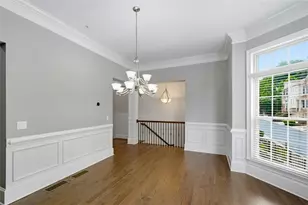 1933 Ridgemont Ln, Decatur, GA 30033 - Photo 9