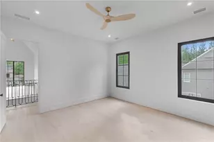 3157 Woodrow Way NE, Brookhaven, GA 30319 - Photo 41