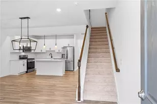 1637 Winpost Ln, Atlanta, GA 30318 - Photo 3