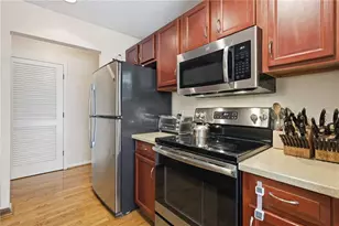 1750 Clairmont Rd, Decatur, GA 30033 - Photo 13