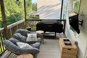 4005 Windsor Tr, Gainesville, GA 30506 - Photo 3