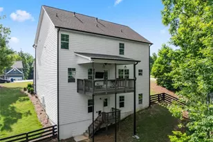 4005 Windsor Tr, Gainesville, GA 30506 - Photo 5