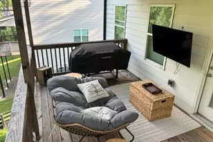 4005 Windsor Tr, Gainesville, GA 30506 - Photo 3