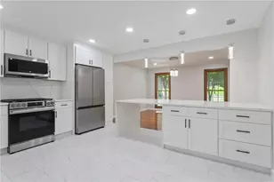 3320 Devaughn Dr NE, Marietta, GA 30066 - Photo 5