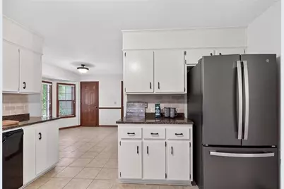 233 Shadowlake Court SE, Marietta, GA 30067 - Photo 15