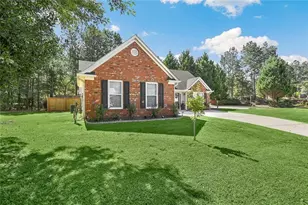 2213 Carlton Chase Rd, Dacula, GA 30019 - Photo 3