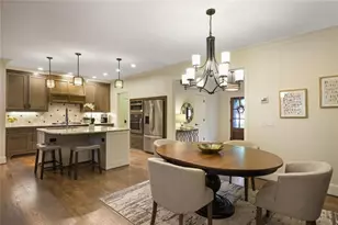 132 Underwood Dr NW, Sandy Springs, GA 30328 - Photo 9
