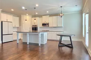 2043 Hamilton Lake Pkwy, Buford, GA 30519 - Photo 9