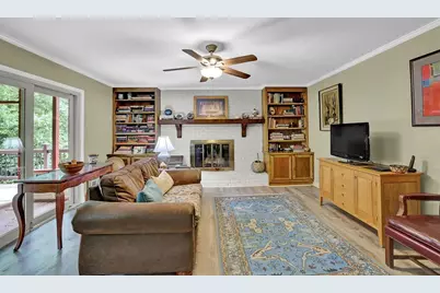 748 Glen Circle, Lawrenceville, GA 30044 - Photo 3