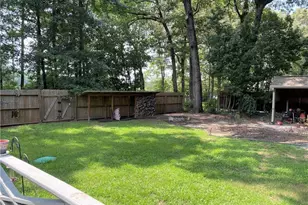3727 Rainbow Circle, Snellville, GA 30039 - Photo 7