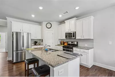 4601 Sweetwater Drive, Gainesville, GA 30504 - Photo 7