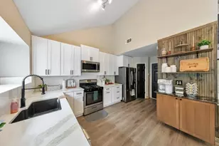 888 Halston Ct, Marietta, GA 30062 - Photo 3